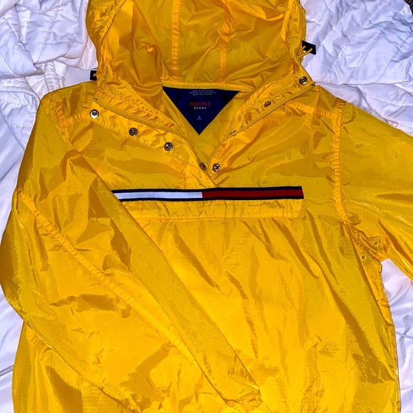 Tommy Hilfiger Yellow Wind Breaker - Picture 1 of 3